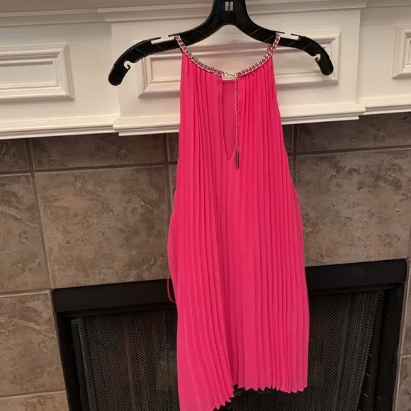 NWT Michael Kors CERISE Zebra Pleated Chain Top - Picture 6 of 8